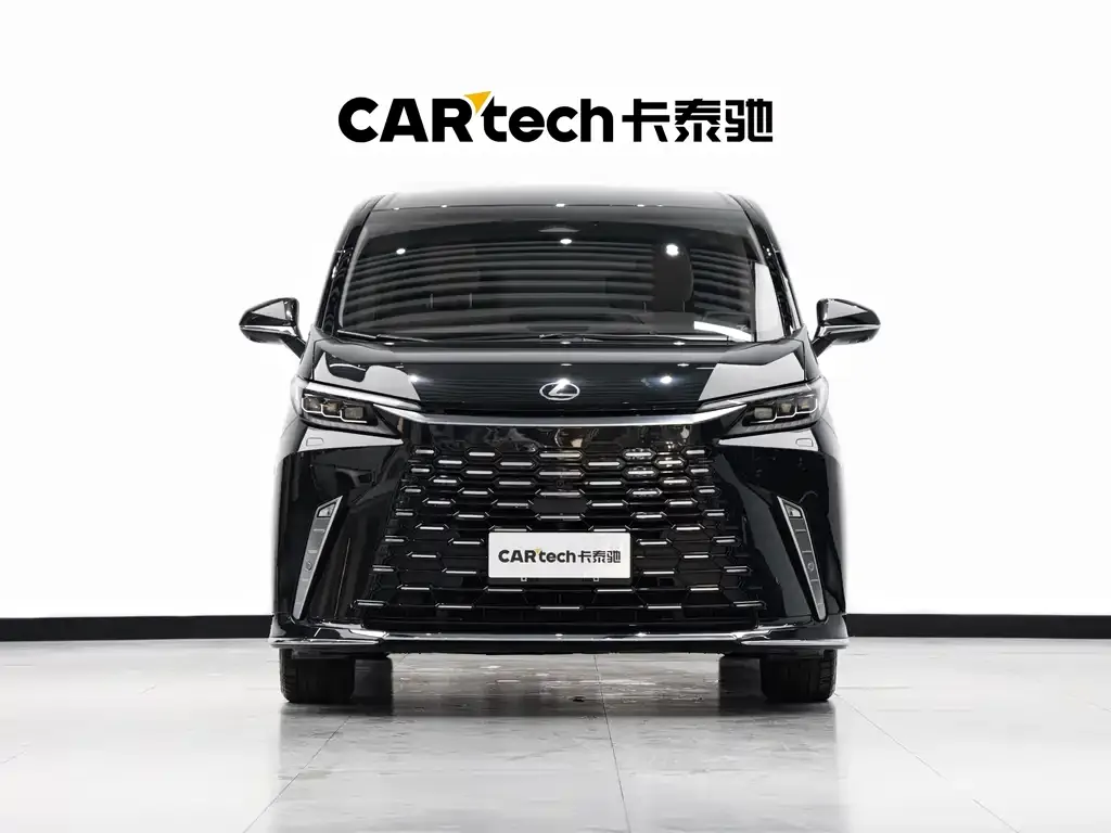 Lexus LM — фото 3