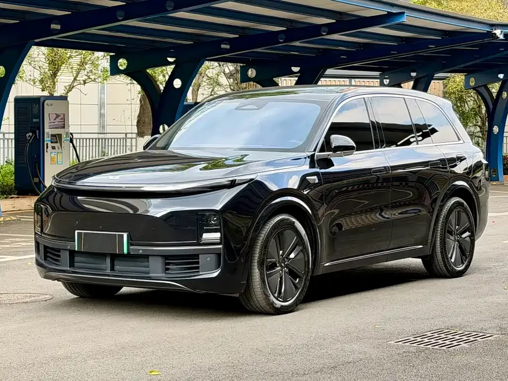 Li Auto L8