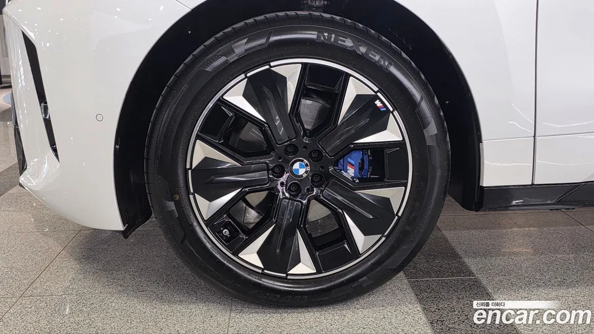 BMW iX 2026 из KR, фото 10