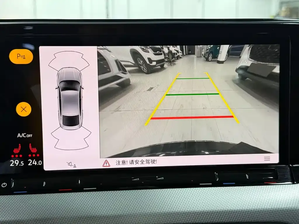 Volkswagen Lamando 2023 из CN, фото 8