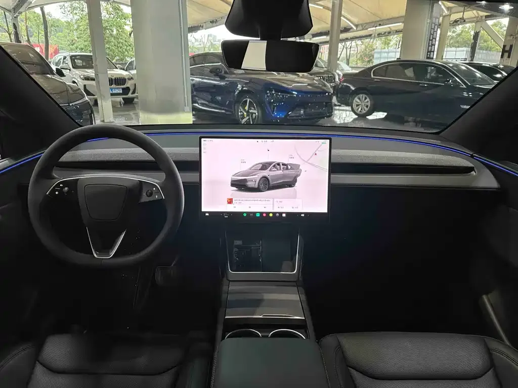Tesla Model Y — фото 2