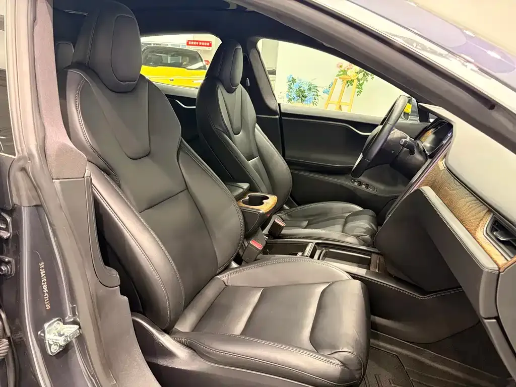 Tesla Model S 2021 из CN, фото 8