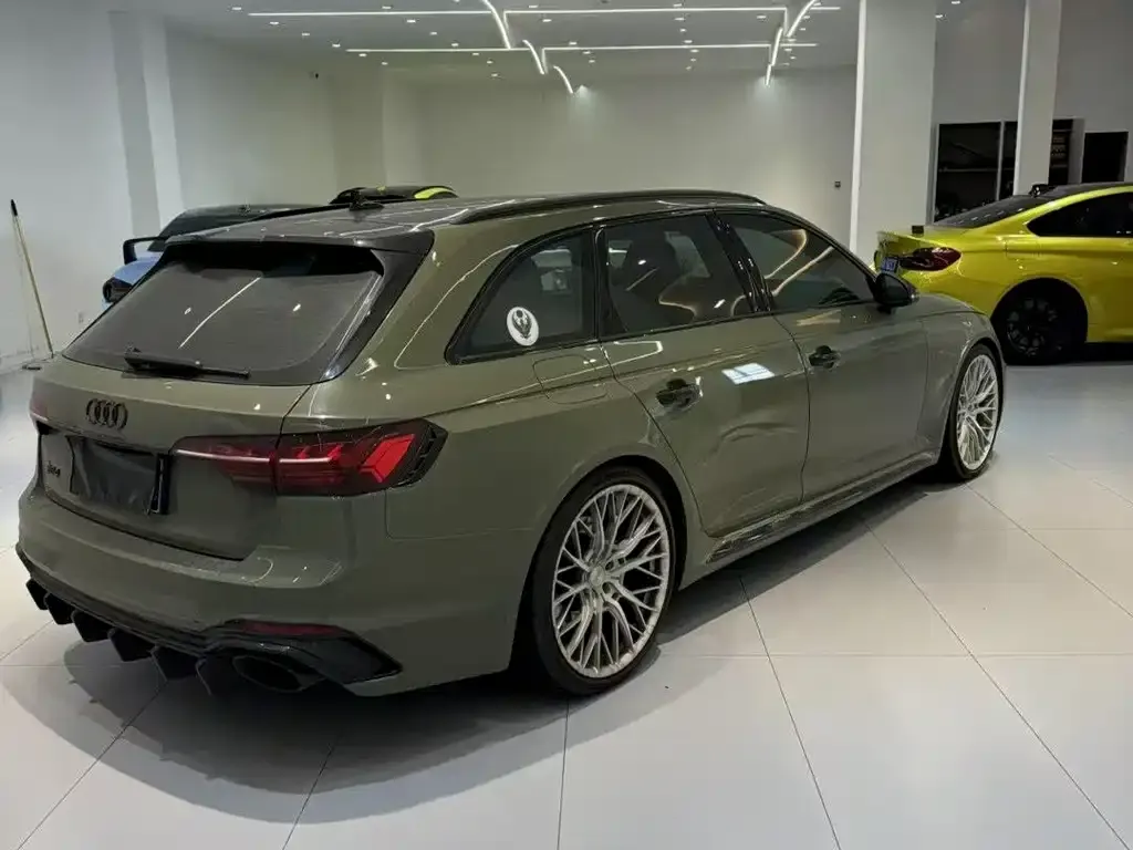 Audi RS 4 2022 из CN, фото 5