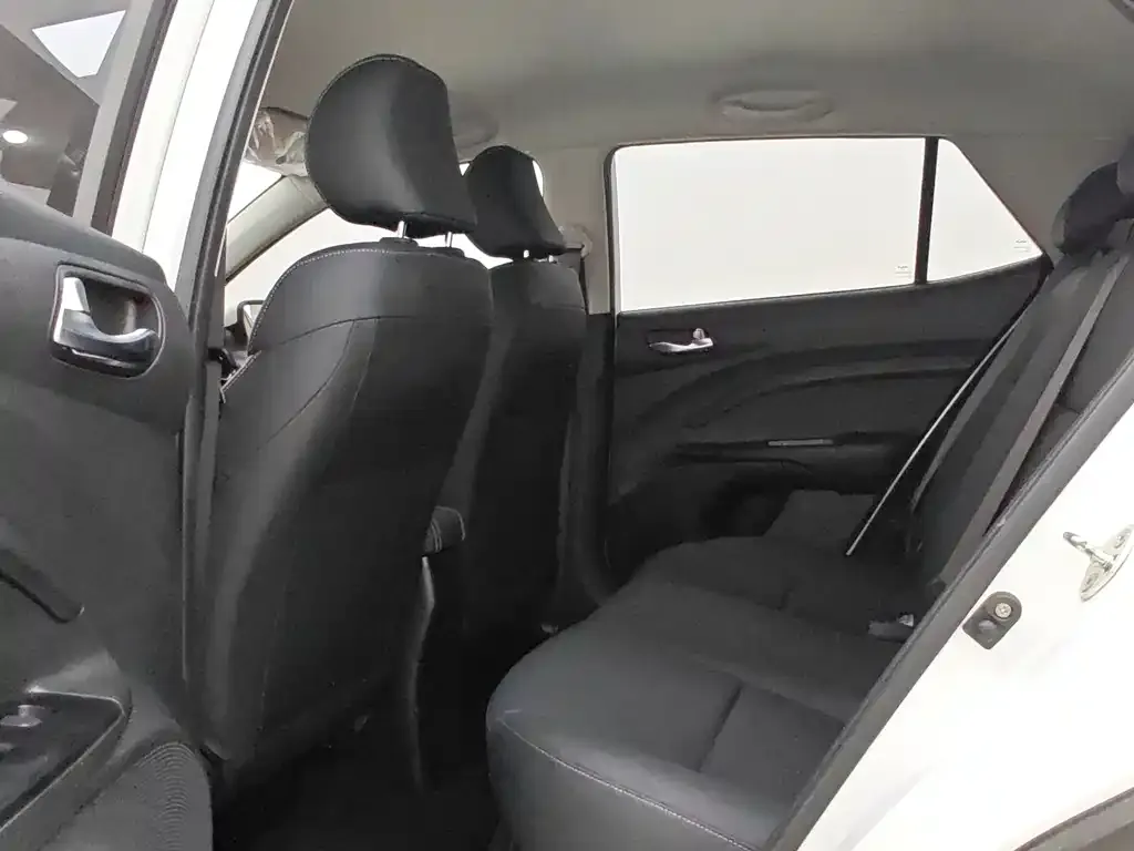 Kia KX1 2022 из CN, фото 4