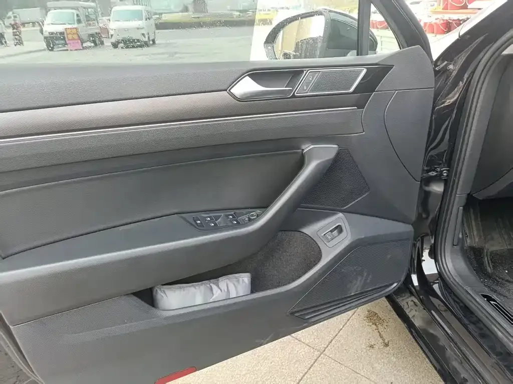 Volkswagen Magotan 2022 из CN, фото 6