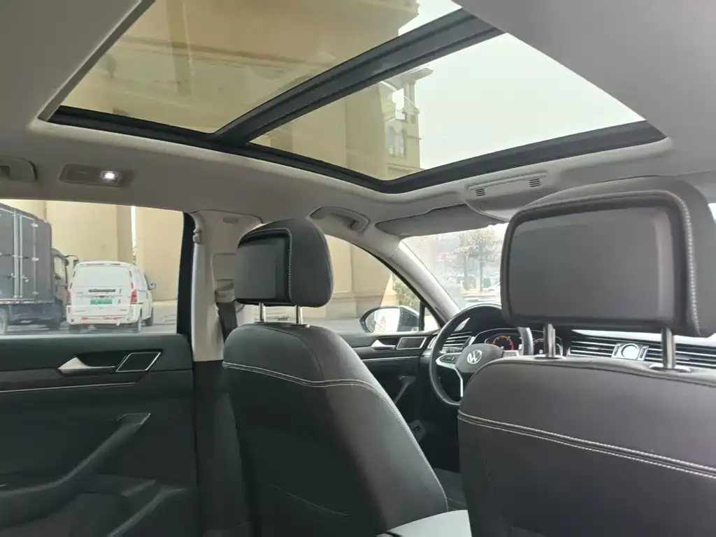 Volkswagen Magotan 2022 из CN, фото 7