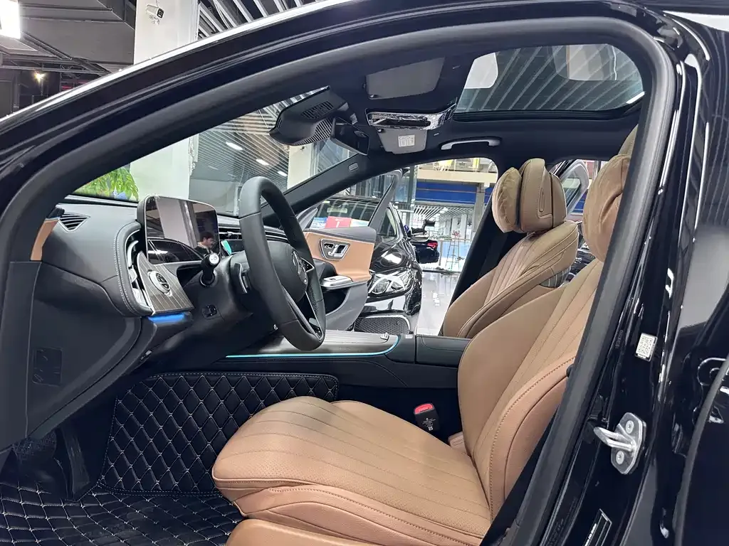 Mercedes-Benz E-Class 2026 из CN, фото 7