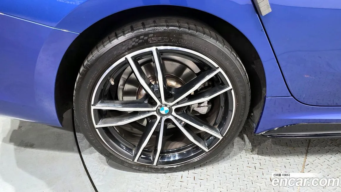 BMW 3-Series 2021 из KR, фото 3