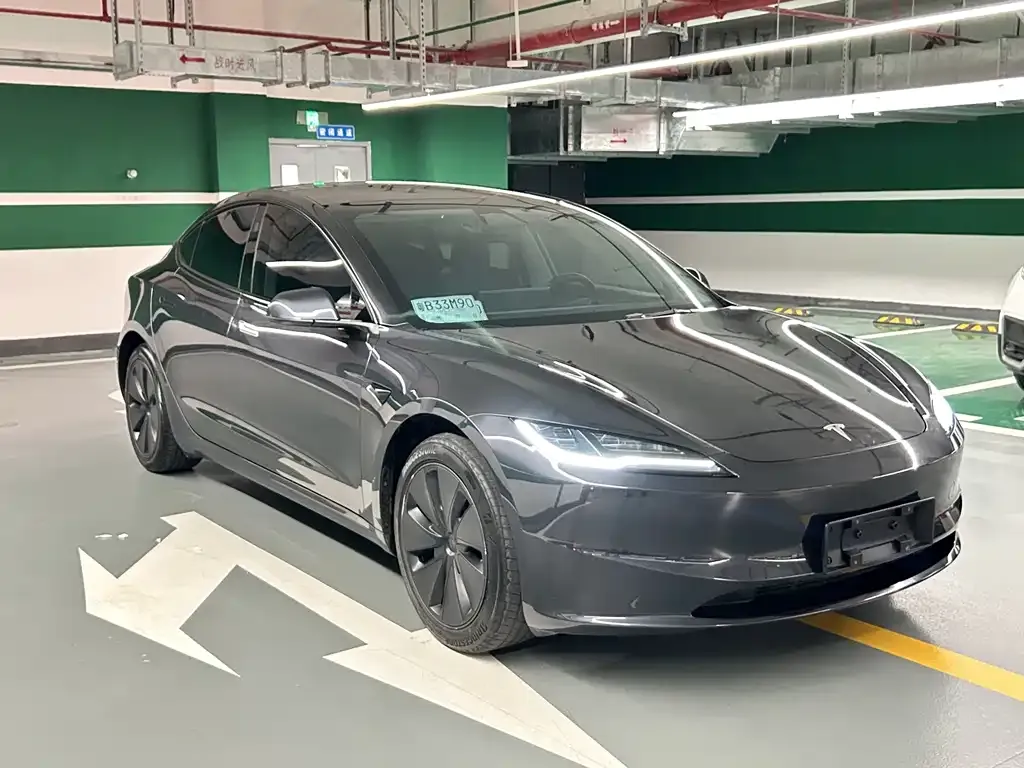 Tesla Model 3 — фото 4