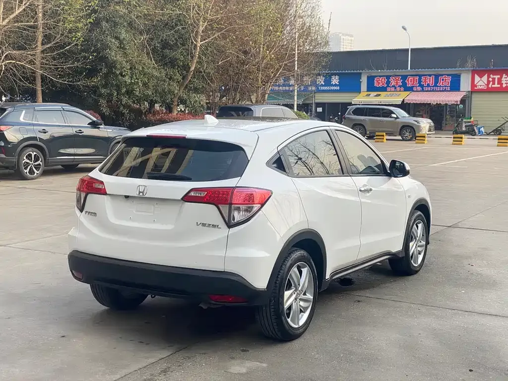 Honda Vezel 2021 из CN, фото 10