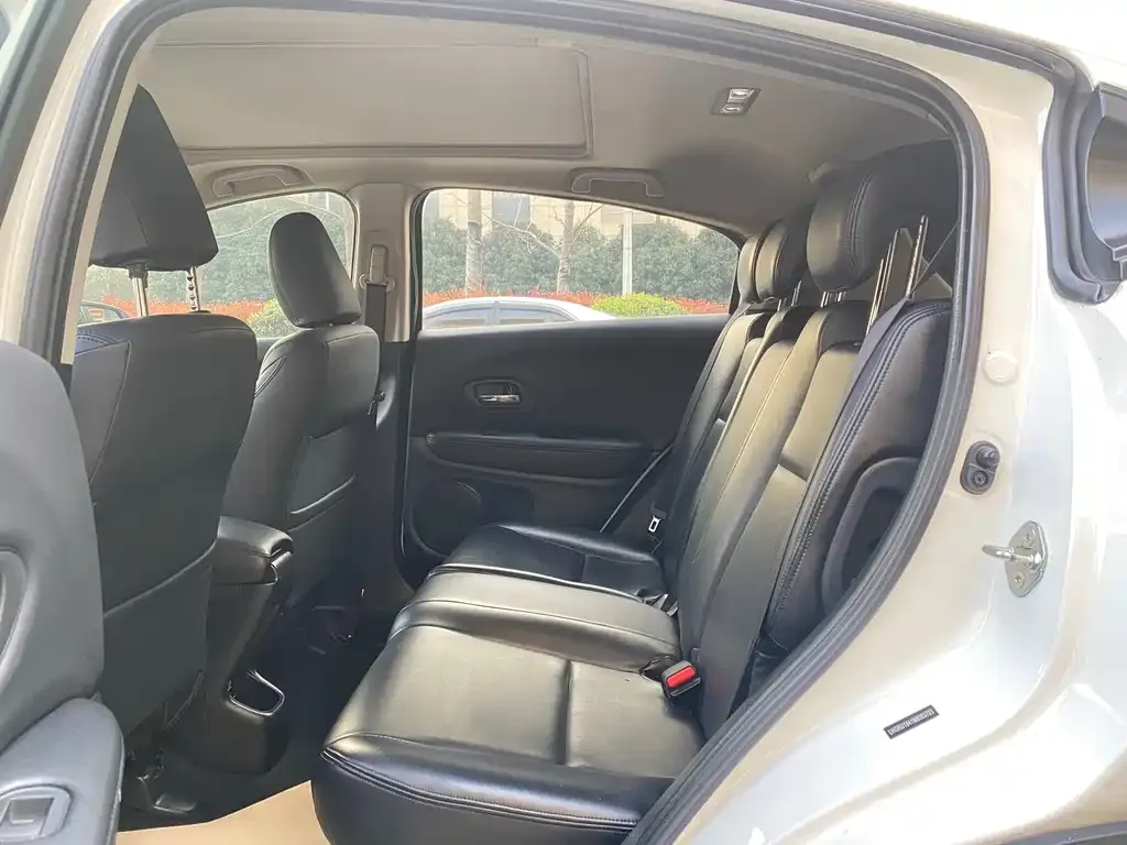 Honda Vezel 2021 из CN, фото 7