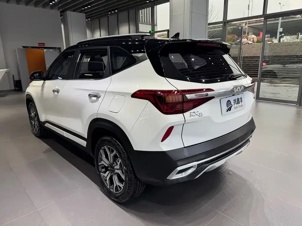 Kia KX3 2022 из CN, фото 6