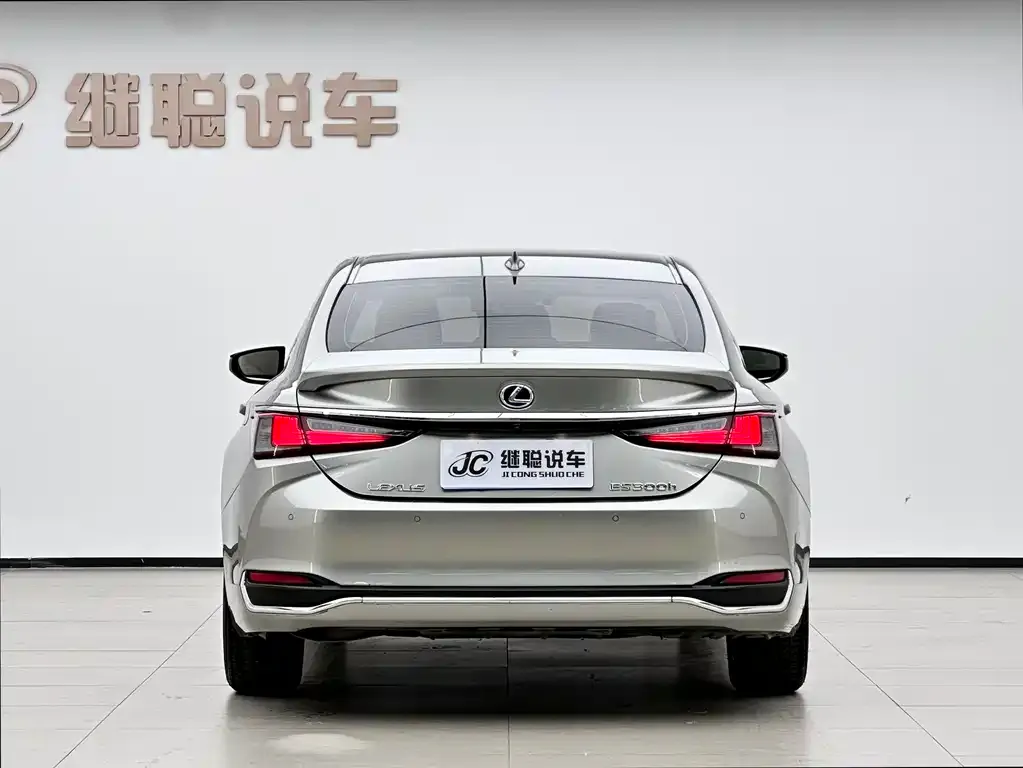 Lexus ES 2021 из CN, фото 9