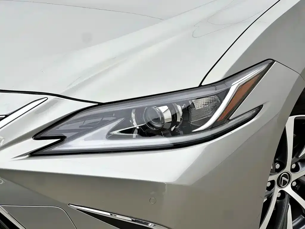 Lexus ES 2021 из CN, фото 8