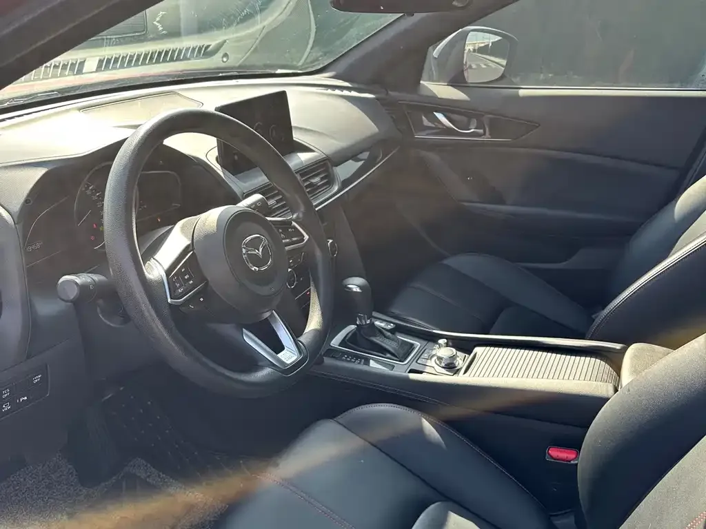 Mazda CX-4 2021 из CN, фото 8