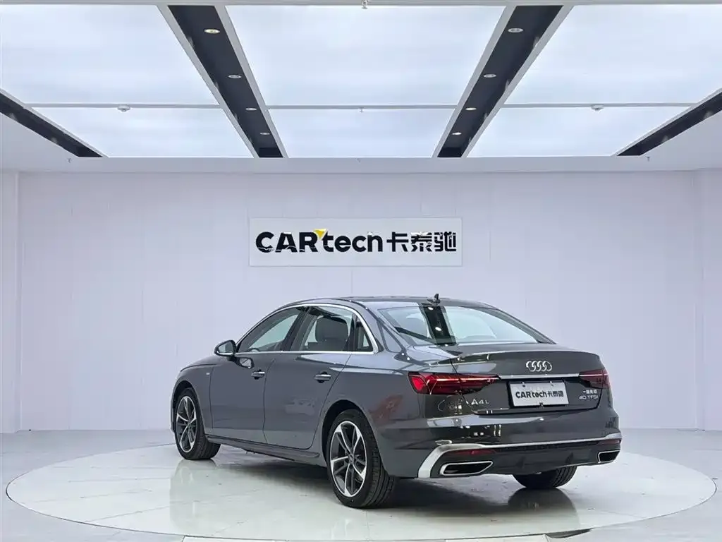 Audi A4L — фото 2