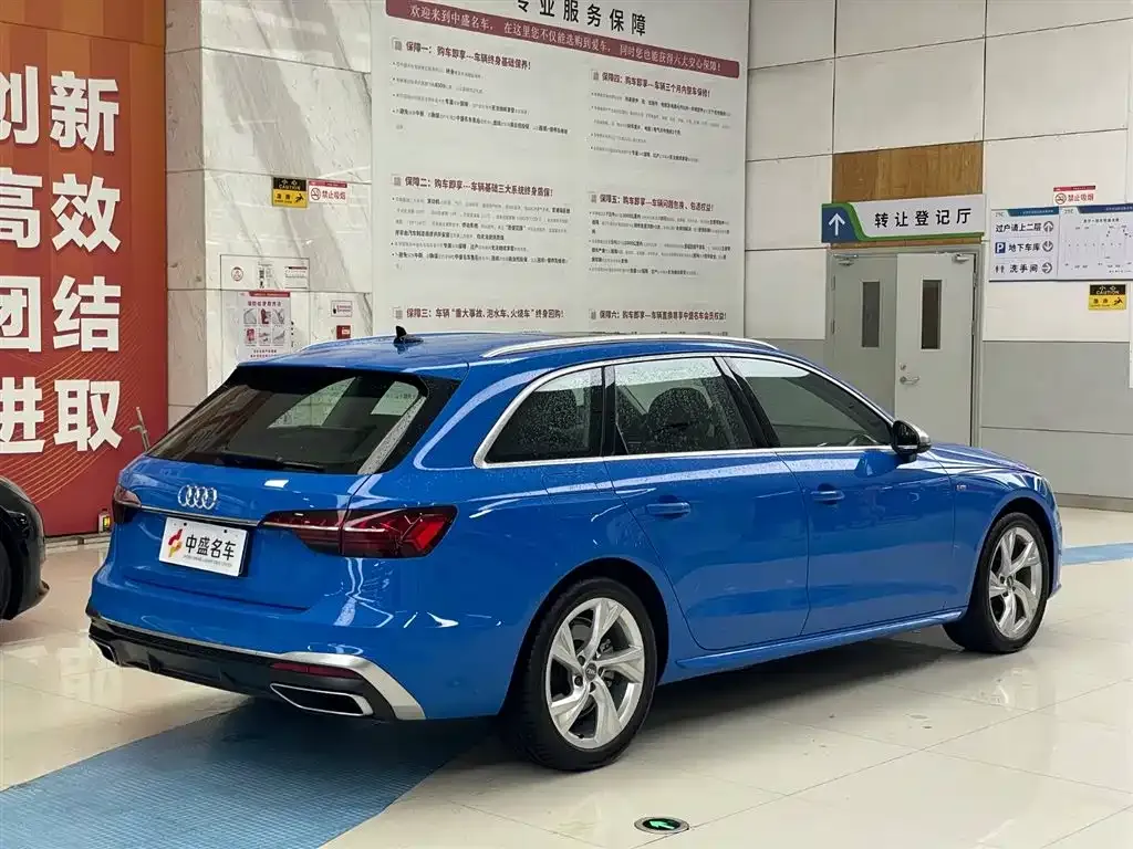 Audi A4 (Import) — фото 9