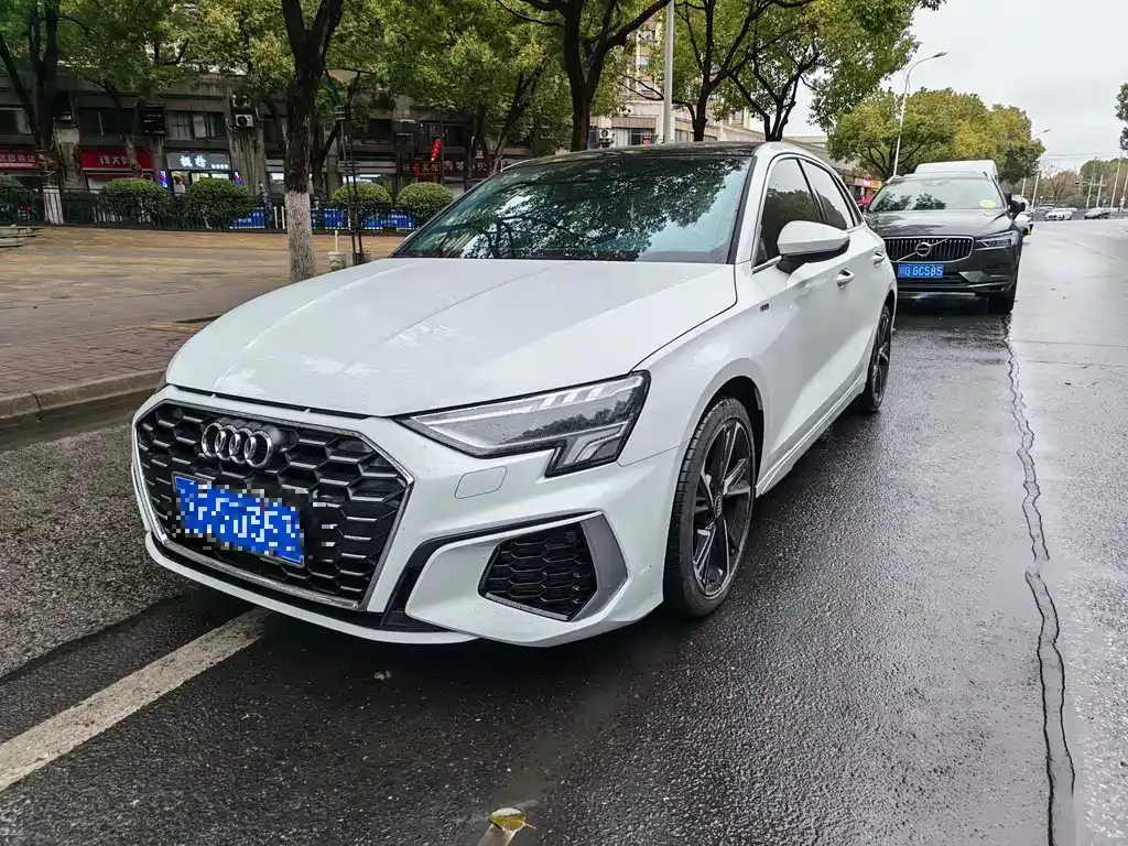 Audi A3 2021 из CN, фото 1