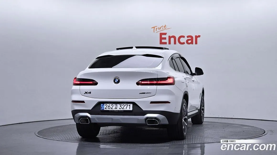 BMW X4 2025 из KR, фото 3