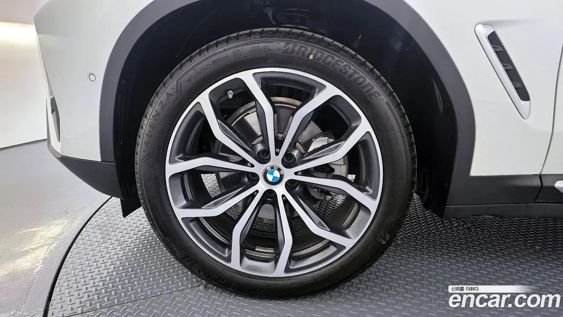 BMW X4 2025 из KR, фото 10