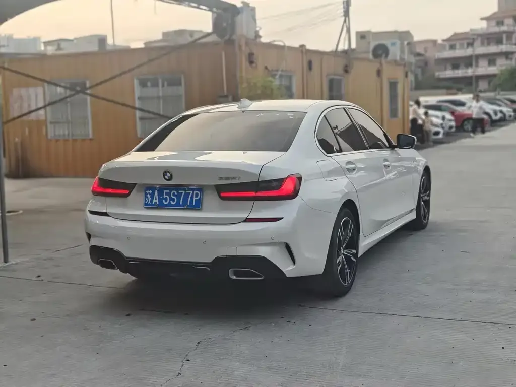 BMW 3 Series 2022 из CN, фото 6