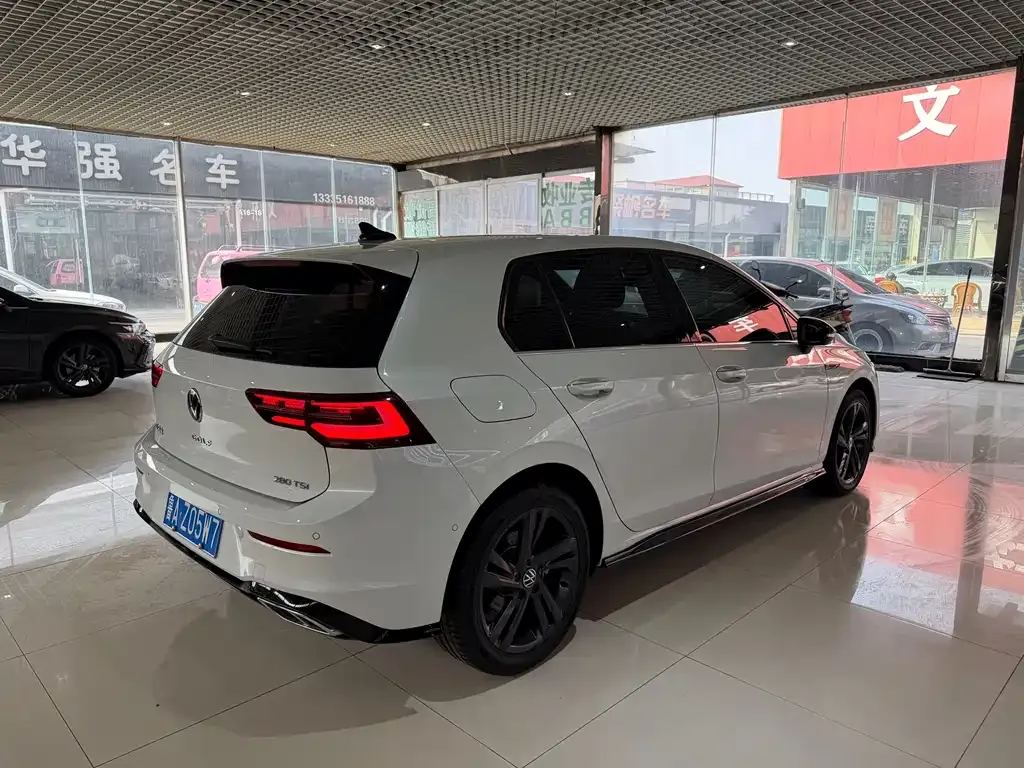 Volkswagen Golf 2022 из CN, фото 7