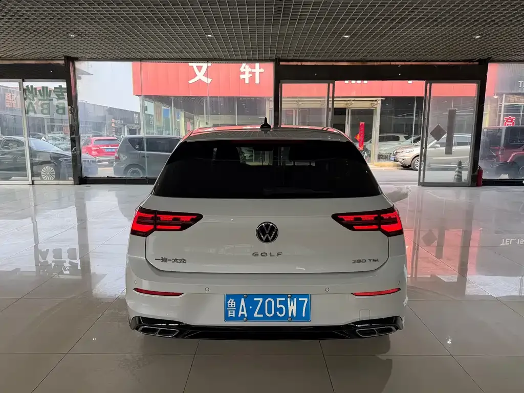 Volkswagen Golf 2022 из CN, фото 6
