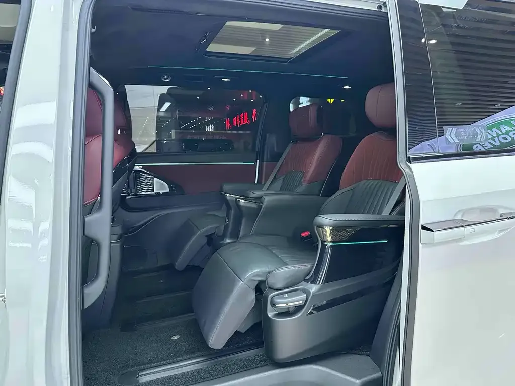 GAC Motor Trumpchi M8 2024 из CN, фото 2