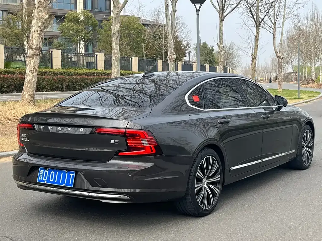 Volvo S90 — фото 8