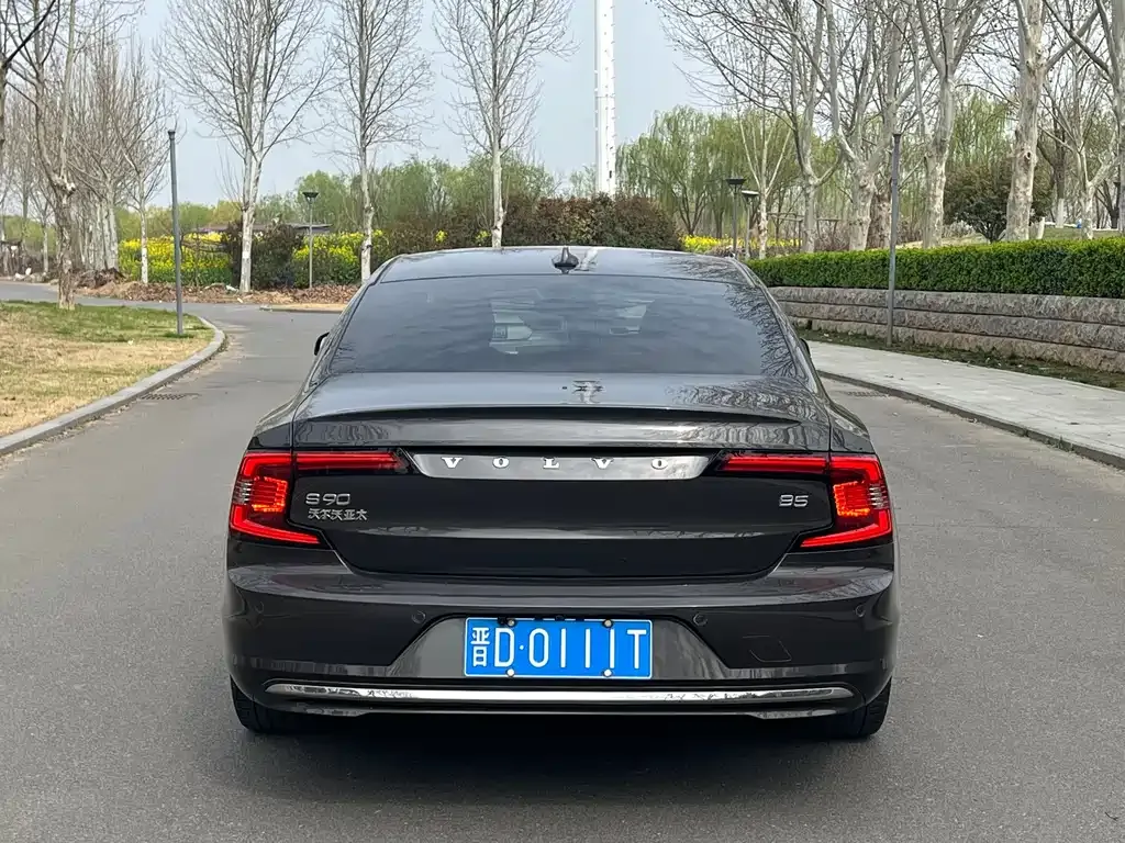 Volvo S90 — фото 7