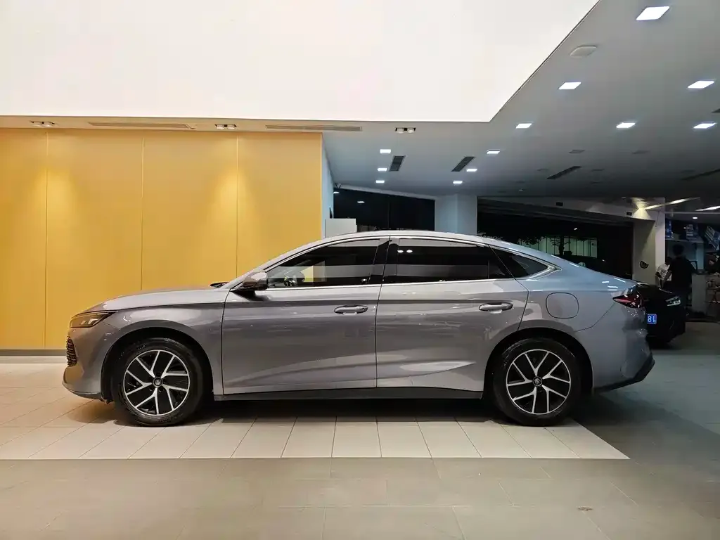 BYD Qin L — фото 7
