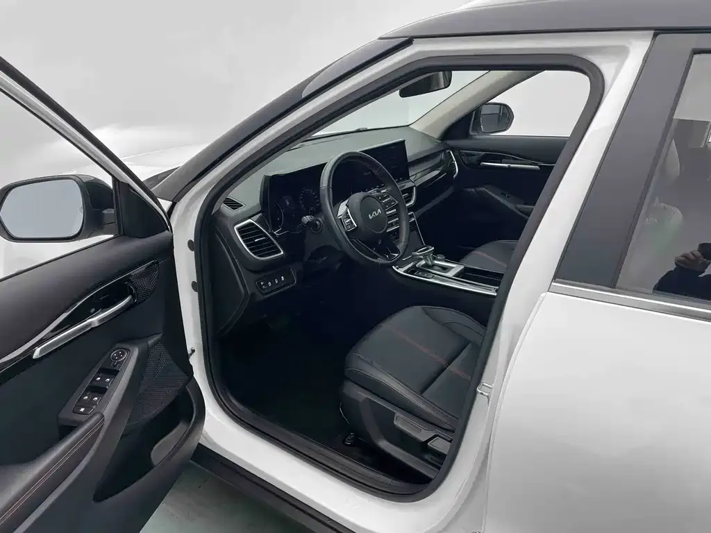 Kia KX3 — фото 10