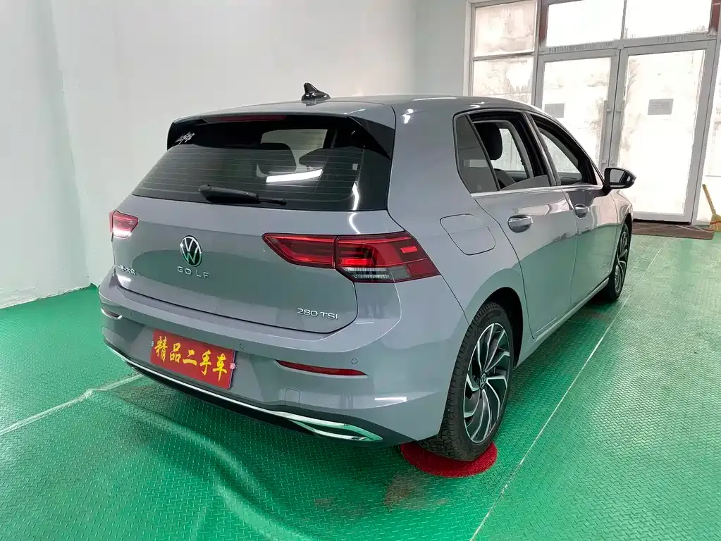 Volkswagen Golf 2021 из CN, фото 2