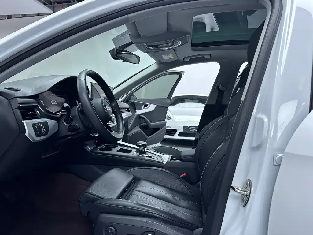 Audi A4L 2024 из CN, фото 6
