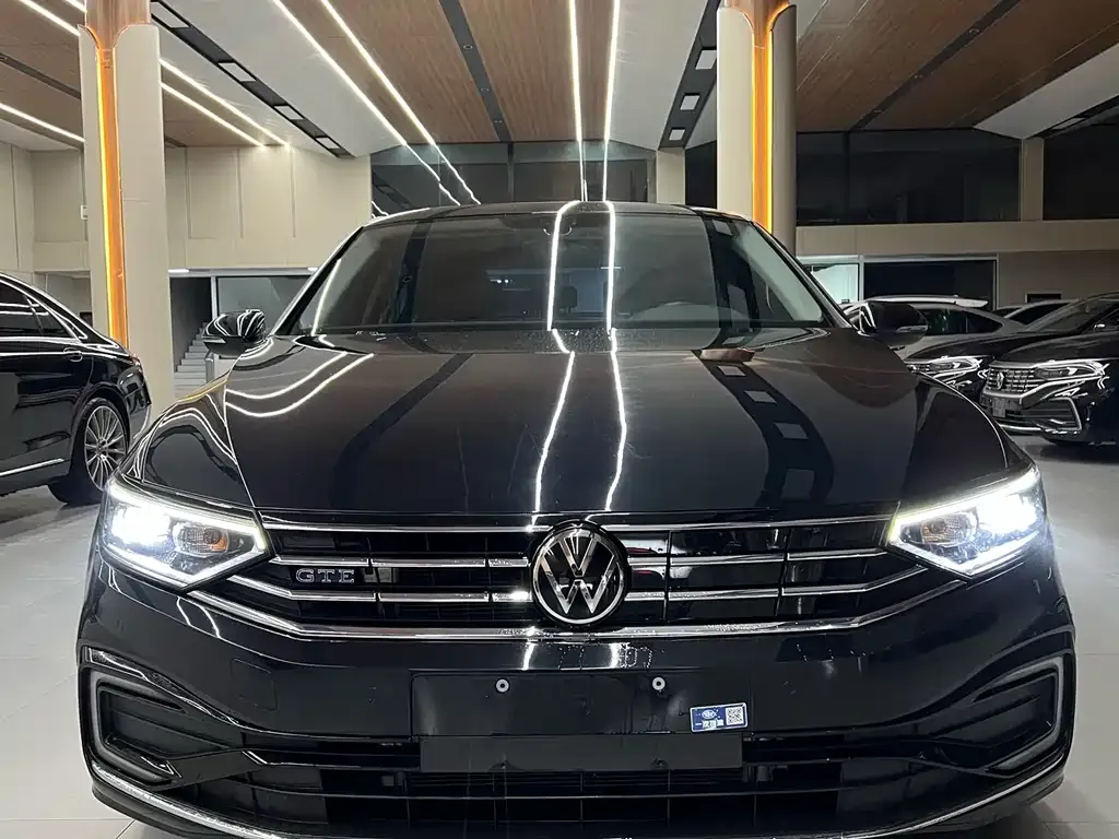Volkswagen Magotan GTE PHEV 2022 из CN, фото 4