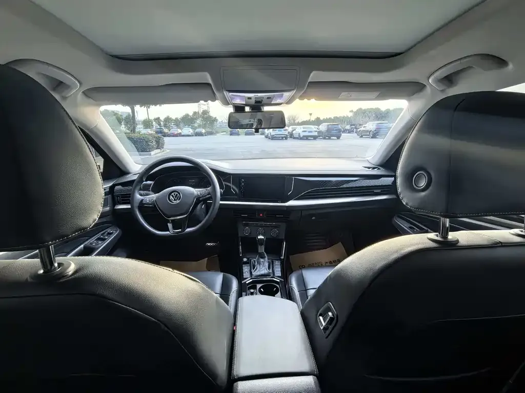 Volkswagen Passat — фото 4