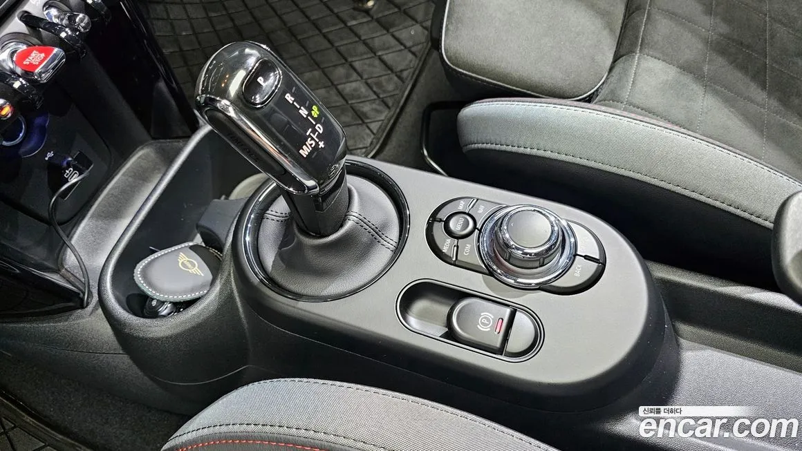 Mini Cooper 2024 из KR, фото 8