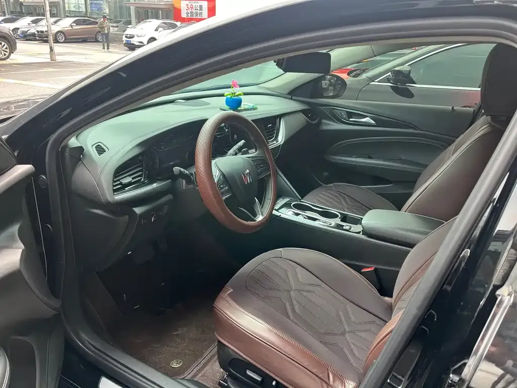 Buick Regal 2024 из CN, фото 3