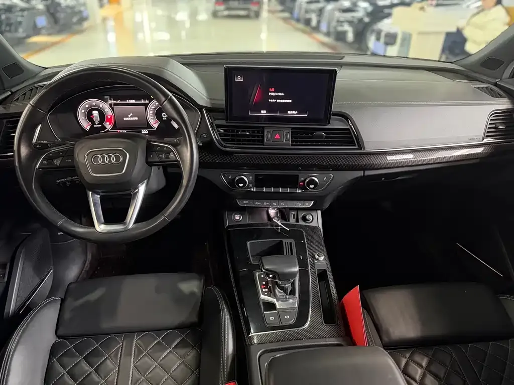 Audi Q5L Sportback 2022 из CN, фото 6