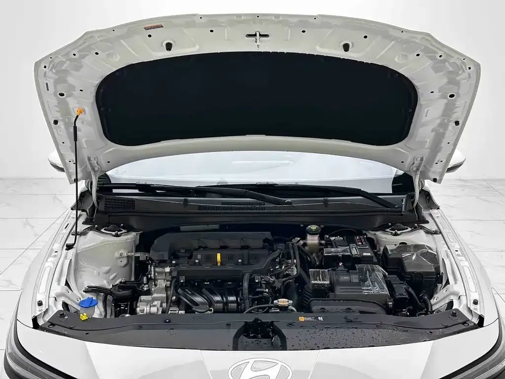 Hyundai Elantra 2025 из CN, фото 8