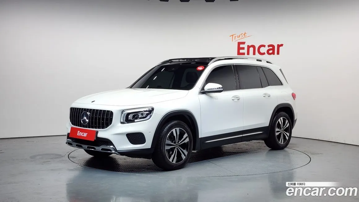 Mercedes-Benz GLB-Class — фото 1