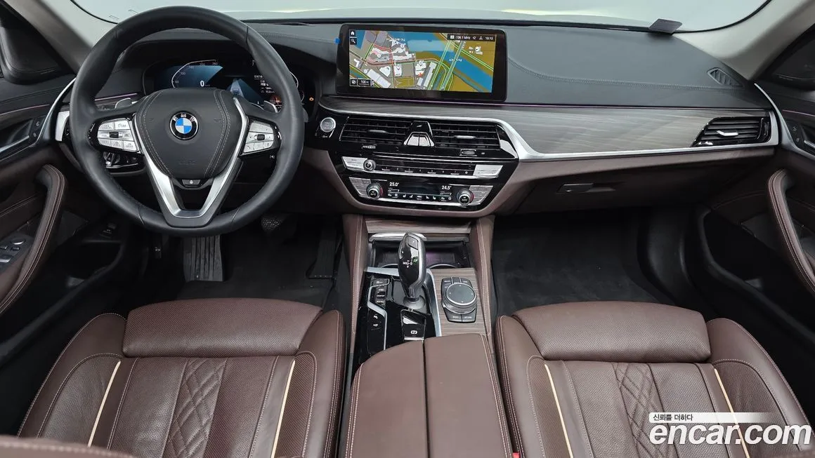 BMW 5-Series 2023 из KR, фото 10