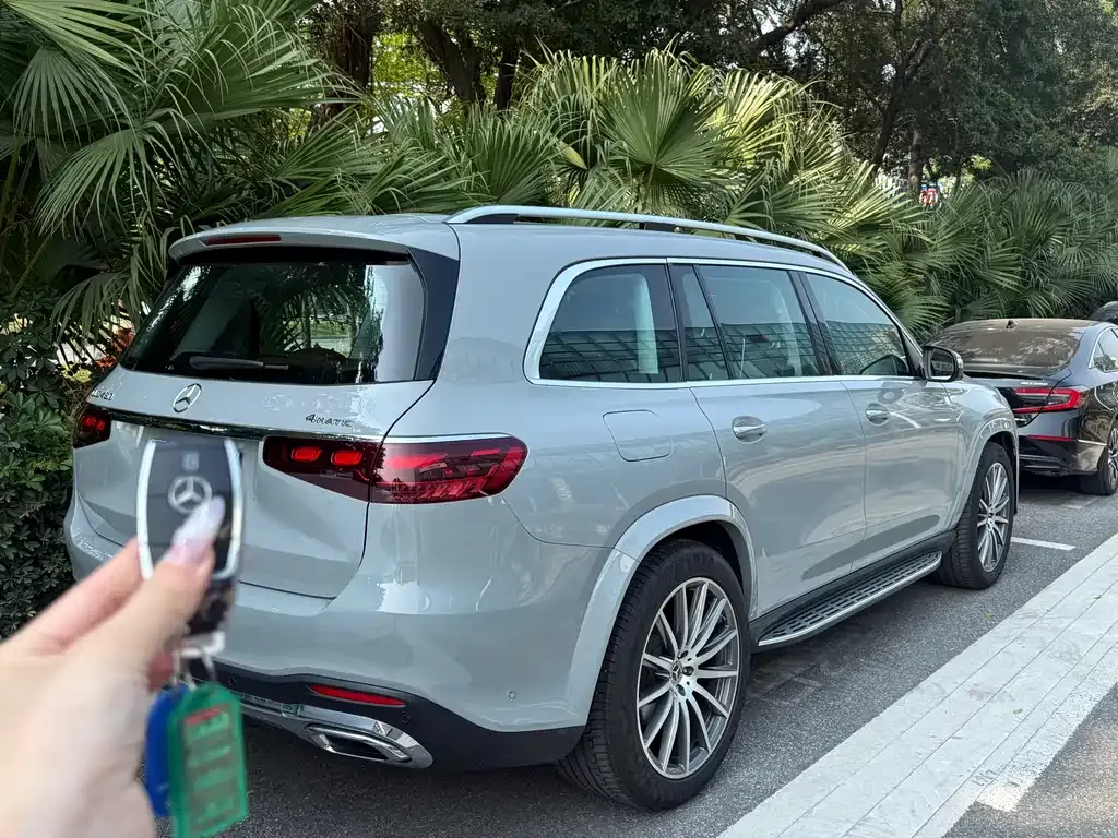 Mercedes-Benz GLS — фото 2