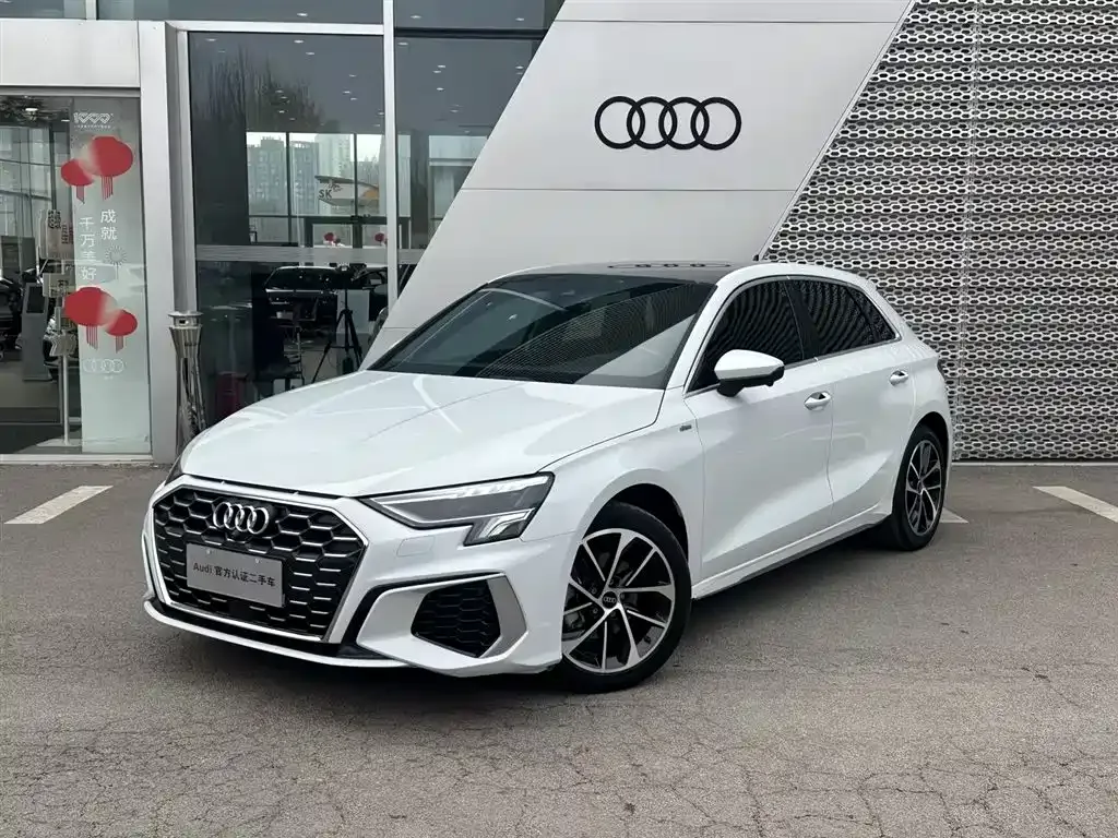 Audi A3 2022 из CN, фото 1