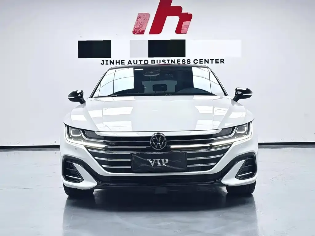 Volkswagen CC 2023 из CN, фото 2