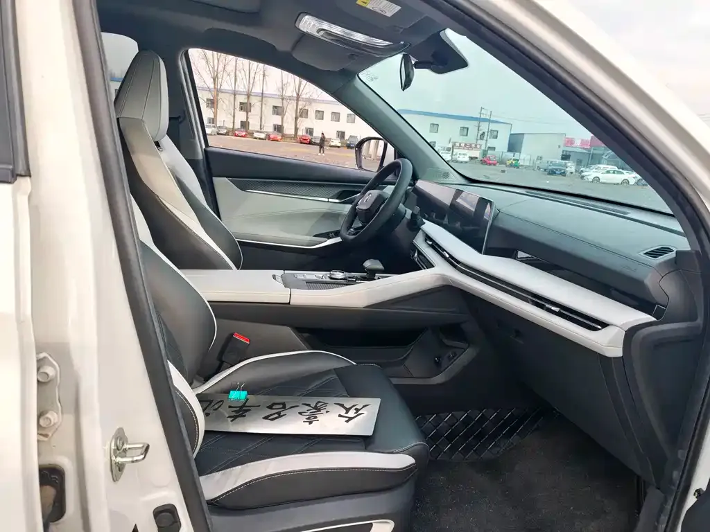 Changan CS75PLUS 2023 из CN, фото 4
