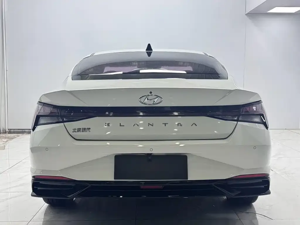 Hyundai Elantra 2021 из CN, фото 2