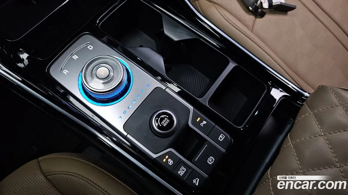 Kia Sorento — фото 6