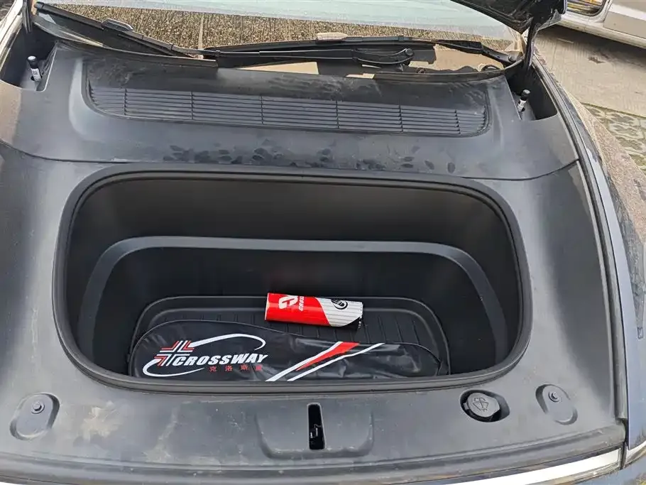 Tesla Model Y 2025 из CN, фото 10