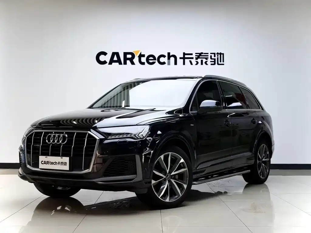 Audi Q7 2021 из CN, фото 8